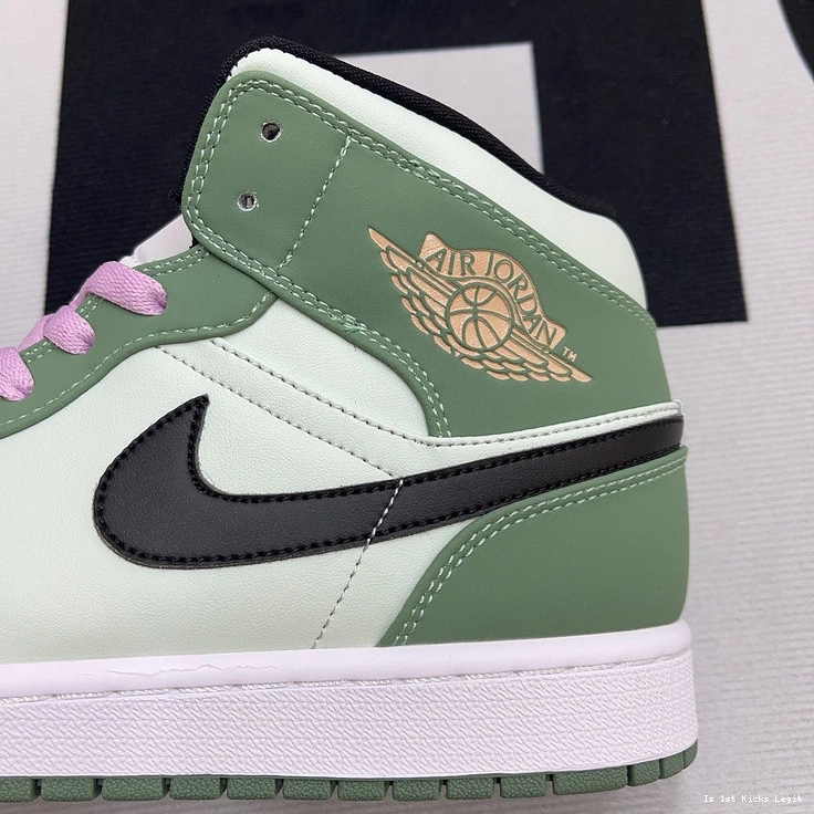 1 - Green (W) Dutch Jordan CZ0774-300 Mid 0228